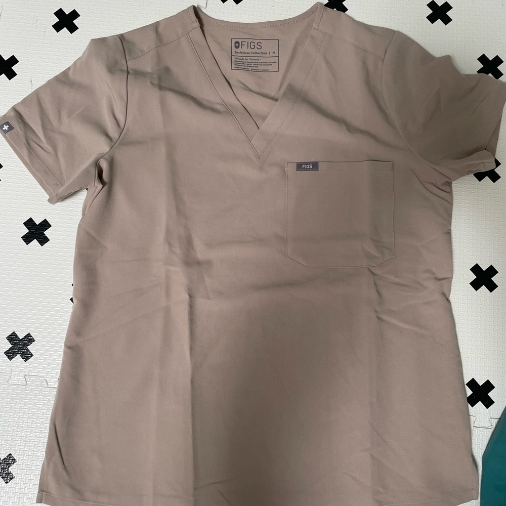 Figs Boulder Catarina Scrub Top